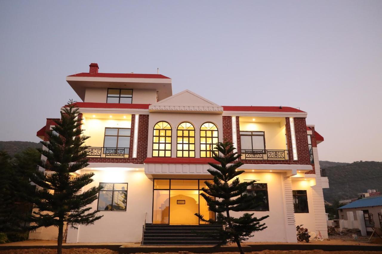 Winter Mountain Resort Pushkar Exterior foto