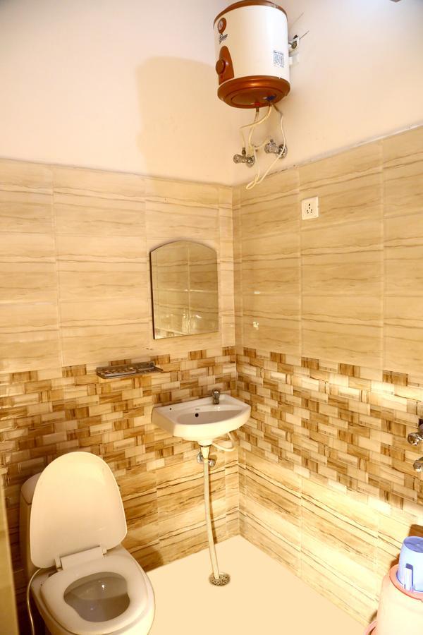 Winter Mountain Resort Pushkar Exterior foto