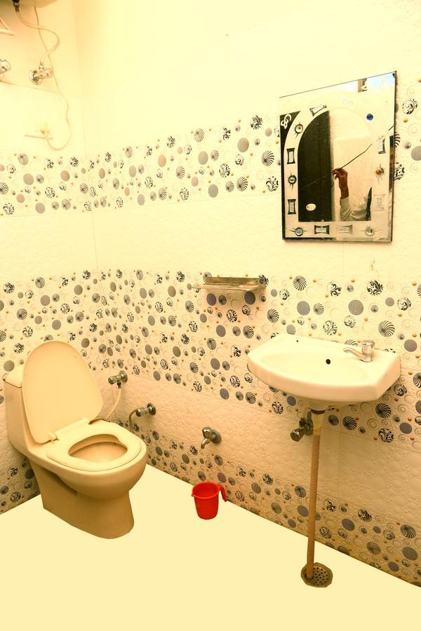 Winter Mountain Resort Pushkar Exterior foto